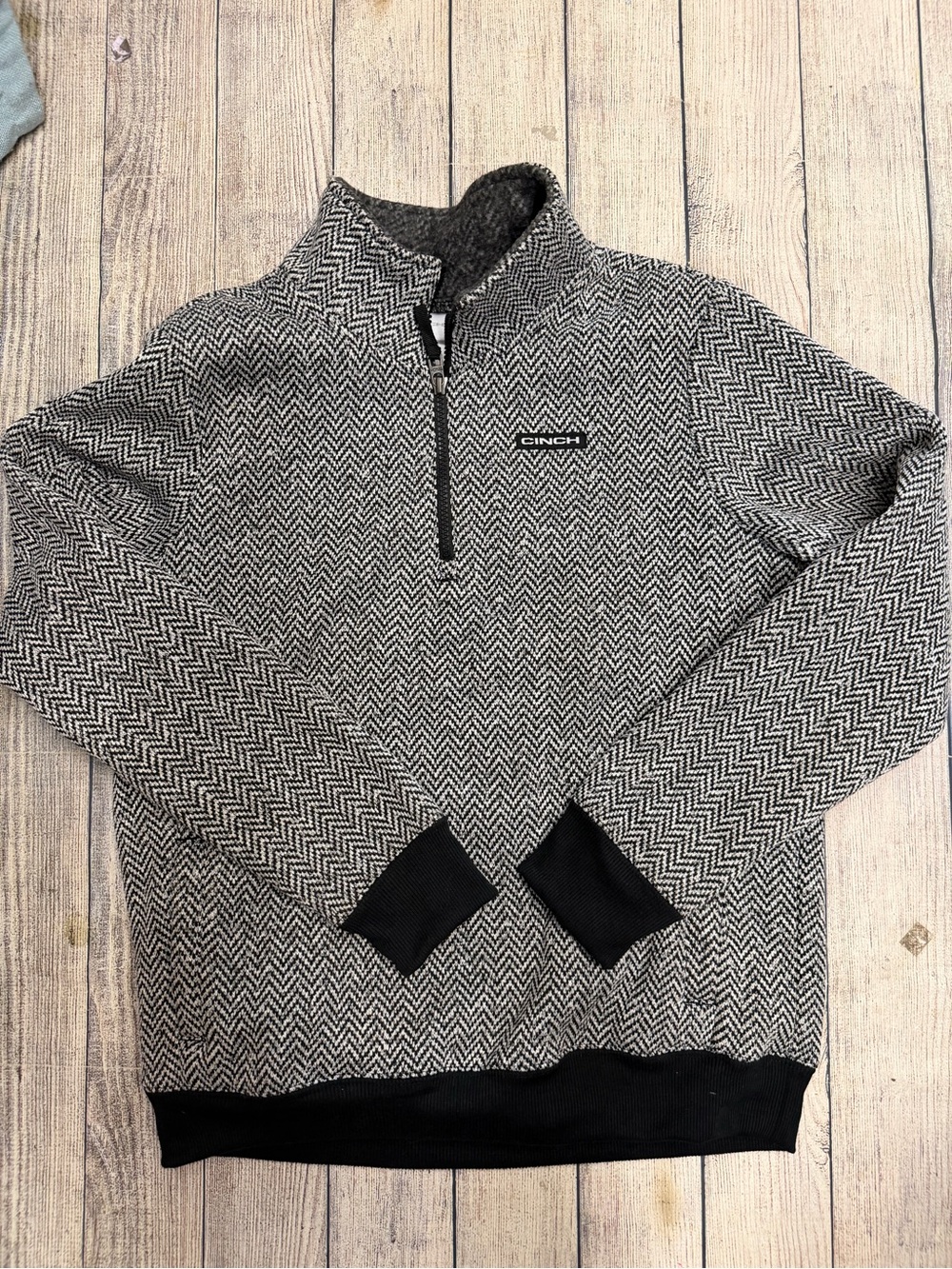 Cinch woman’s Black & Gray Herringbone Half-Zip Sweater